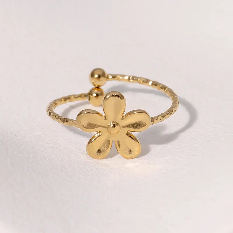 18K Gold Bow & Flower Ring – Delicate Charm Edition - Nikoleit