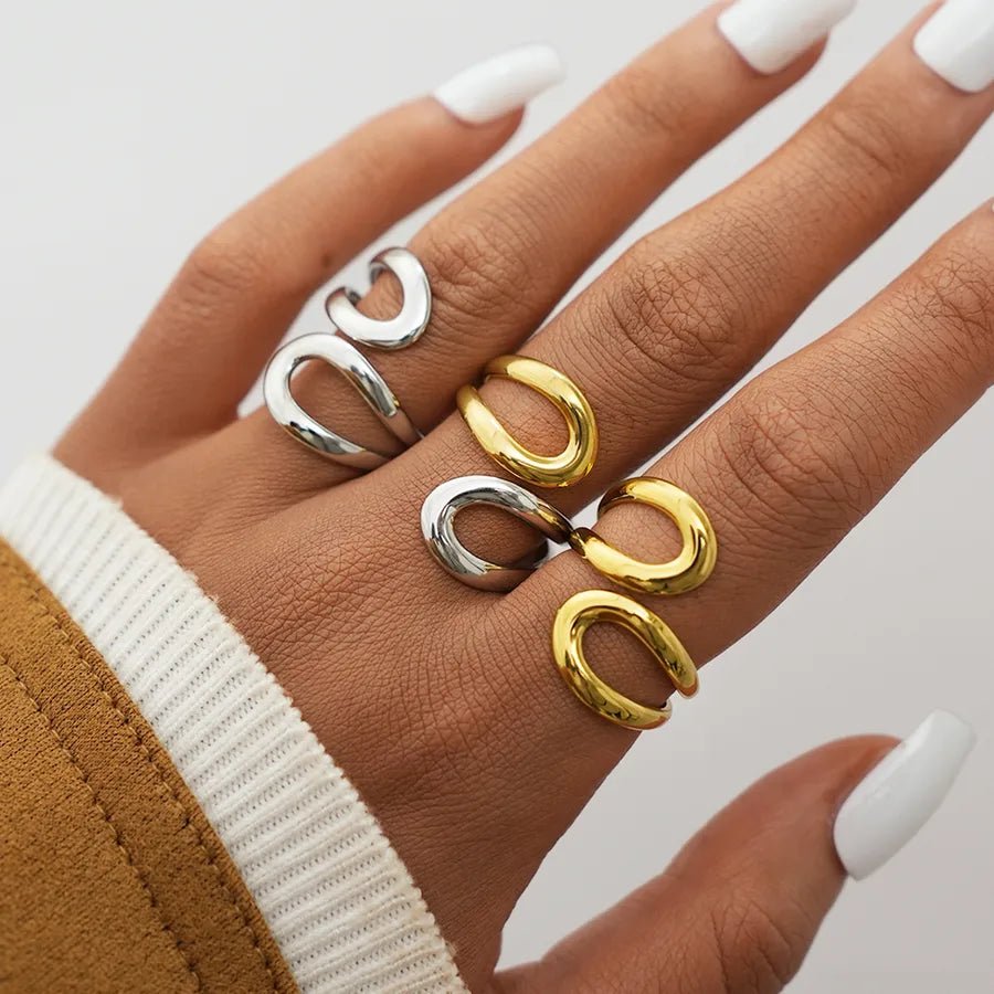 18K Gold Geometric Line Ring – Modern Elegance Edition - Nikoleit