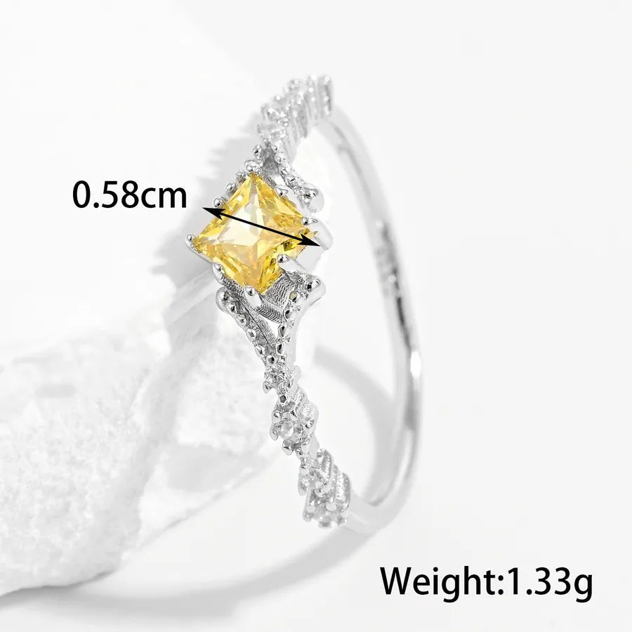 Fleur de Cœur™ Platinum - Plated Zircon Ring - Nikoleit