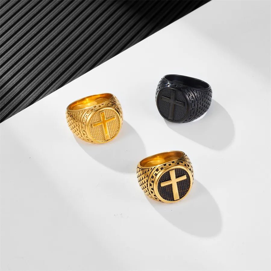 Punk Cross Signet Ring – Gold & Black Steel Edition - Nikoleit